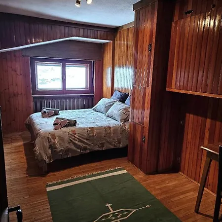 Cervino 1865 Family House & Friends - Cir 0517