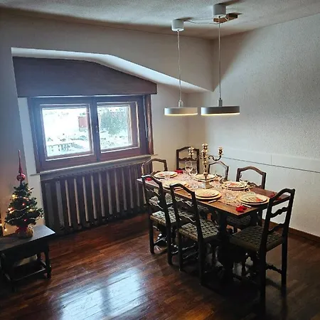 Cervino 1865 Family House & Friends - Cir 0517 *